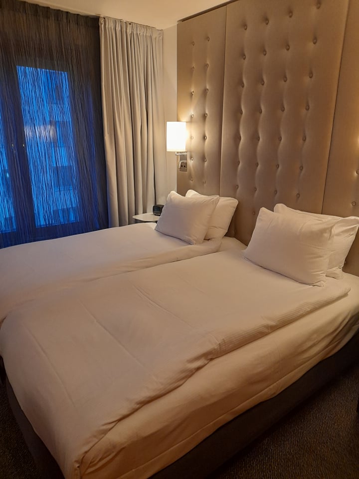 hilton3.jpg