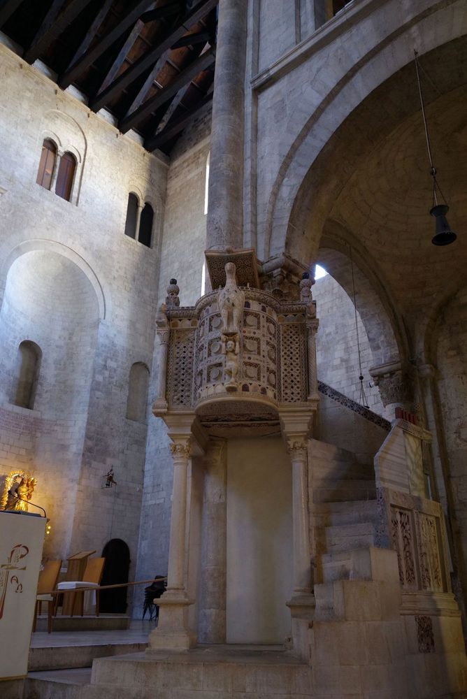 katedra Bitonto.JPG