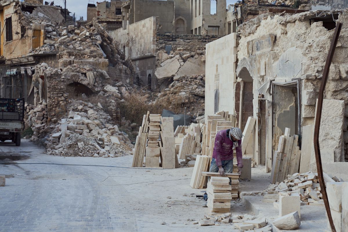 syria128.jpg