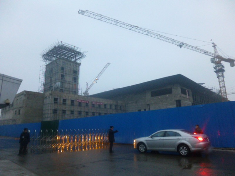 nowy terminal w budowie FNJ.jpg
