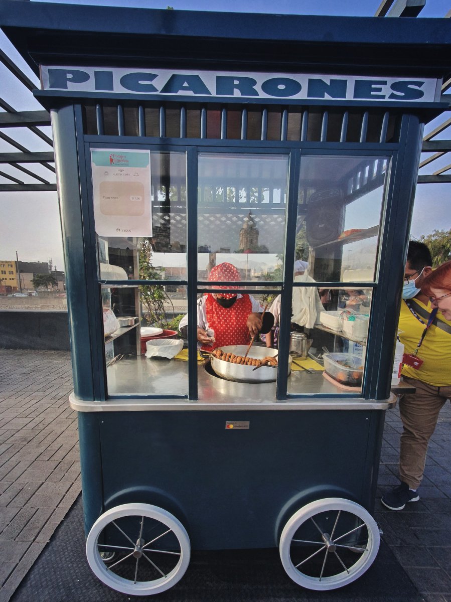dzien2-lima-picarones.jpg