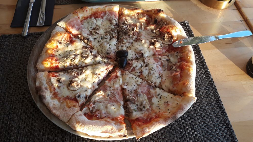 Garden-pizza.jpg