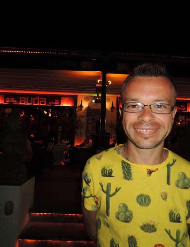 Buda Bar nocą.jpg