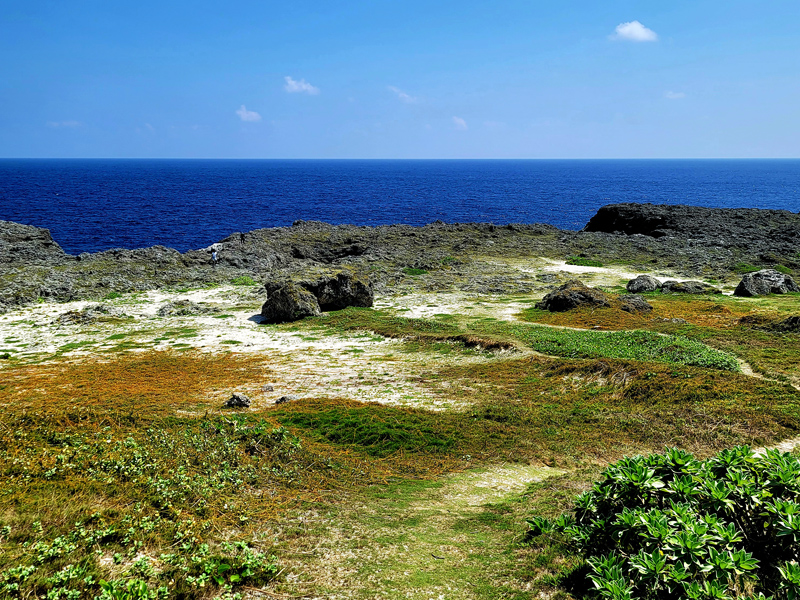 south-point-cliffx800 copy.jpg