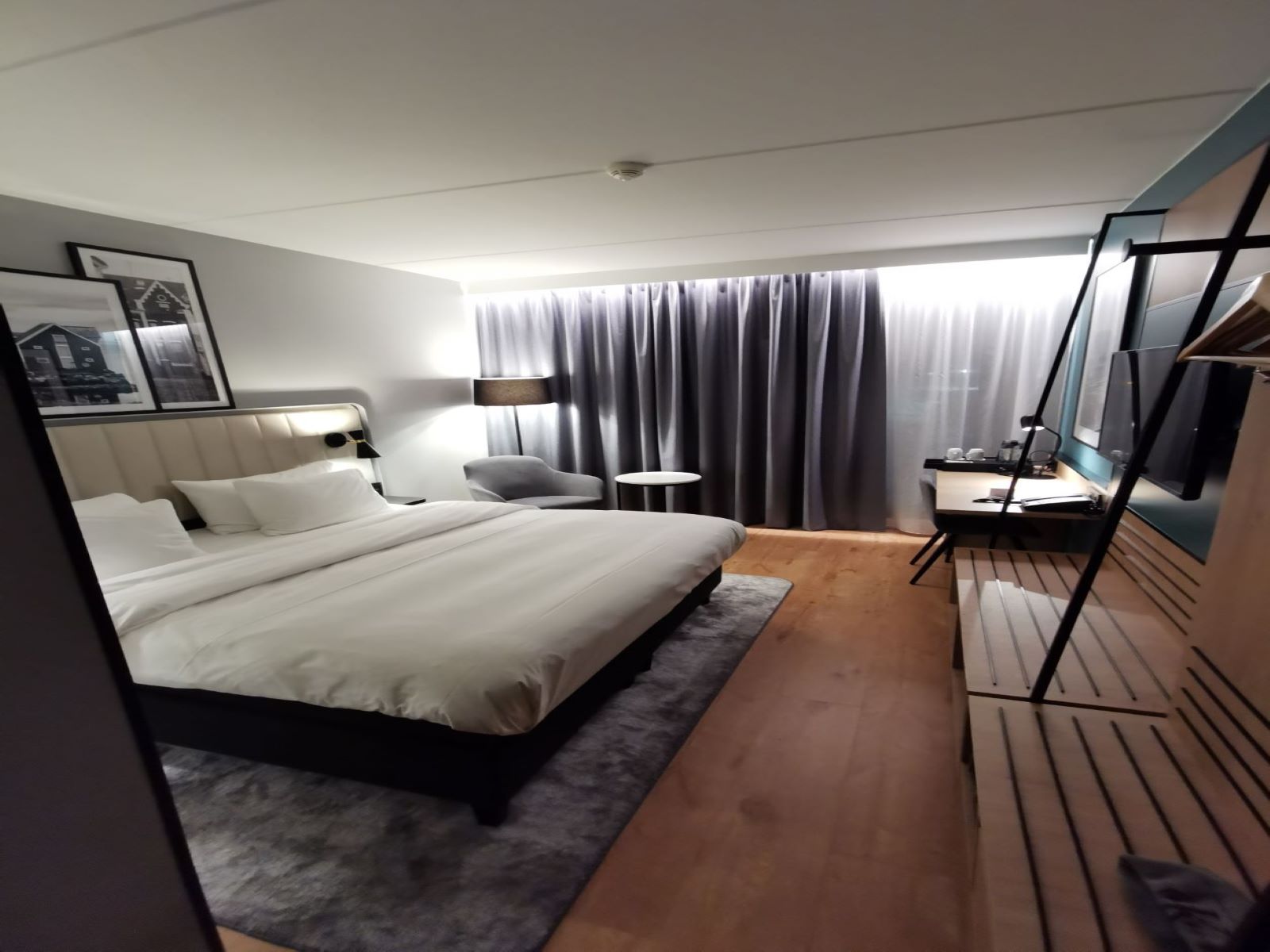 Radisson Oslo Airport - Superior Room.jpg