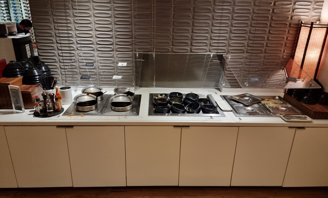 LAX-Star-Alliance-Lounge-Los-Angeles-5.jpg