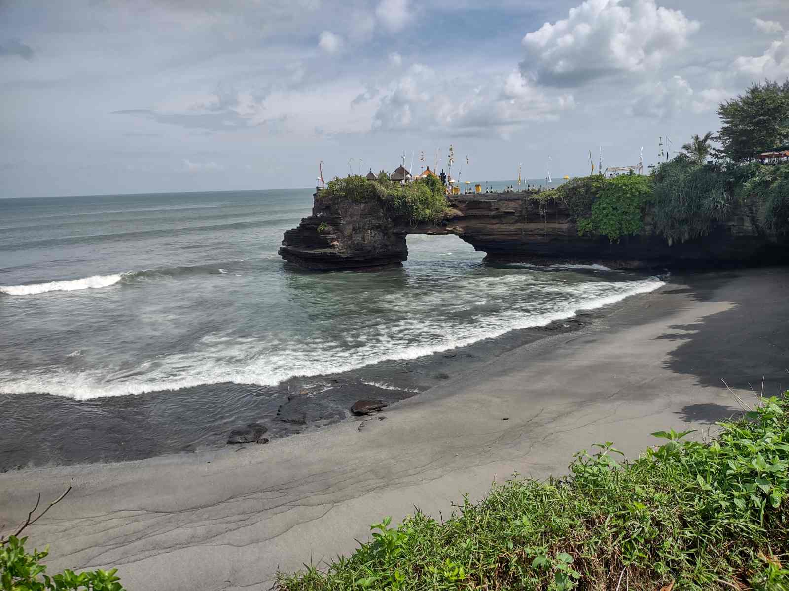 w1 pura tanah lot.2jpg.jpg