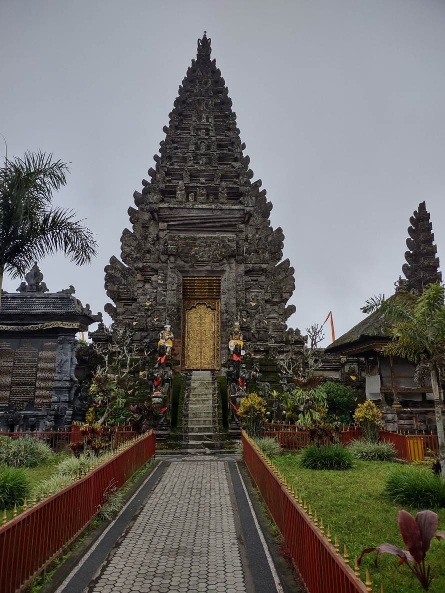 w2 ulun 1.jpg