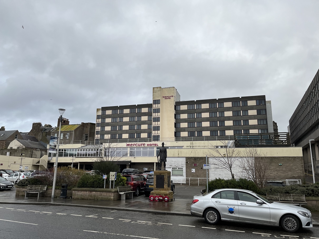 Mercure front.jpeg