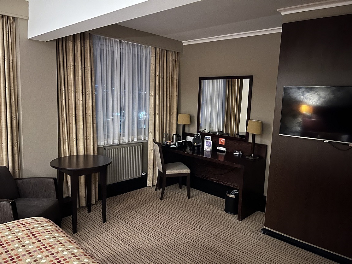 room2.jpeg