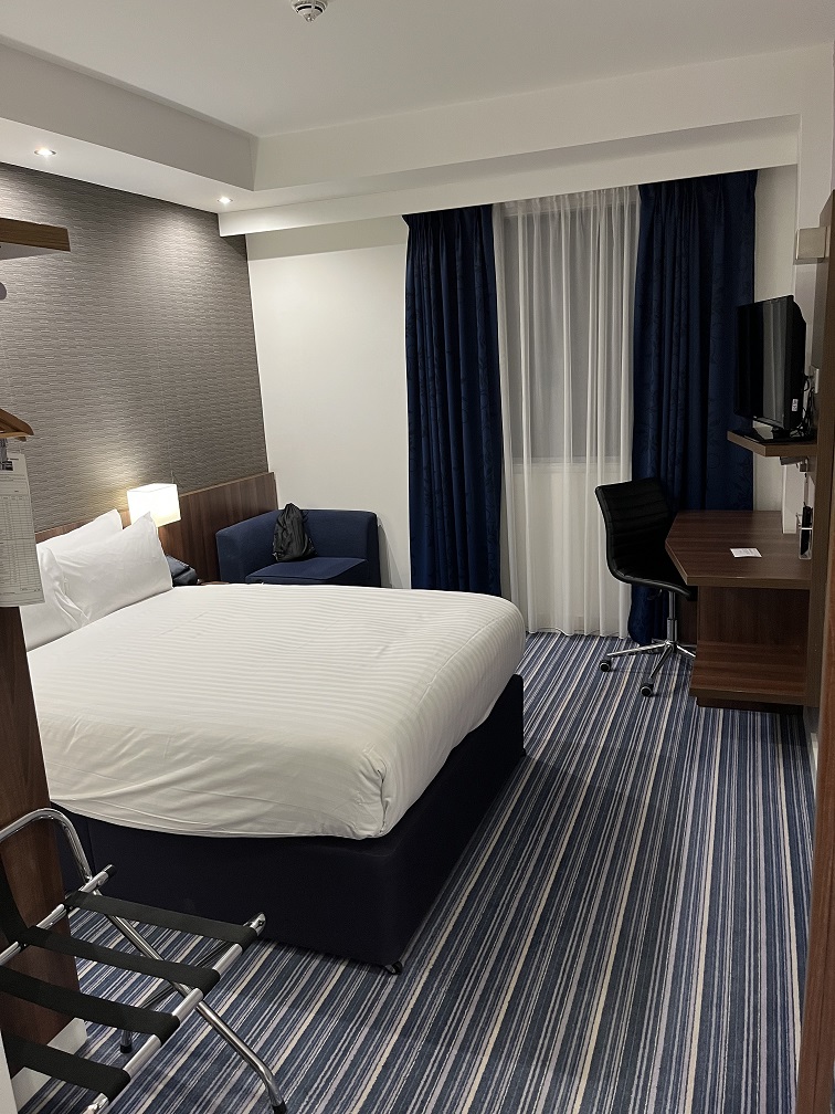 HIX airport room4.jpeg