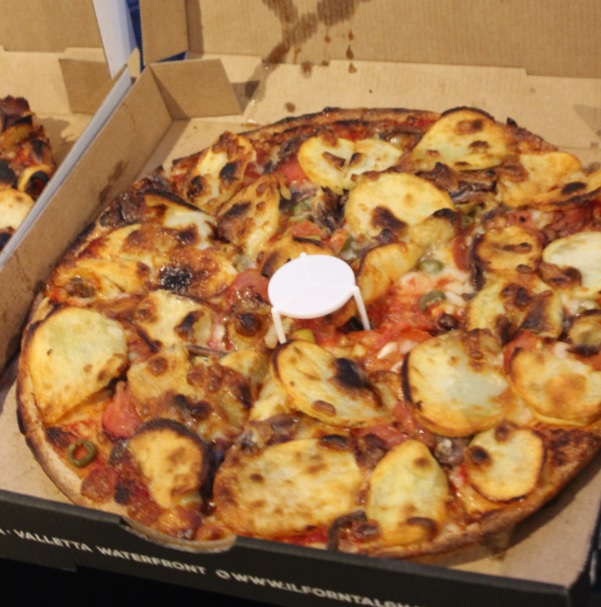 Ftira jak pizza2.jpg