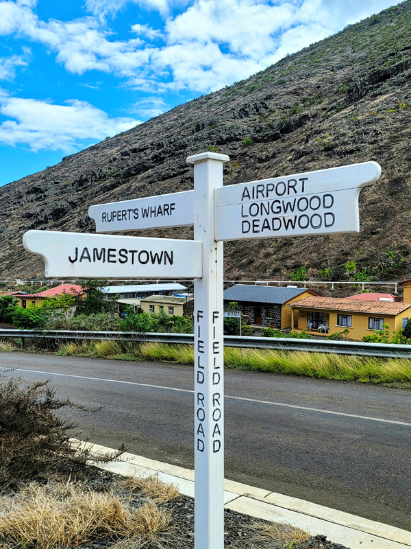 sign1x600.jpg