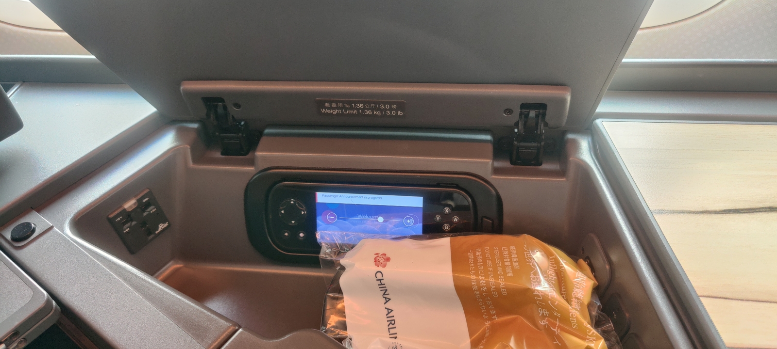 08KUL-TPE.jpg