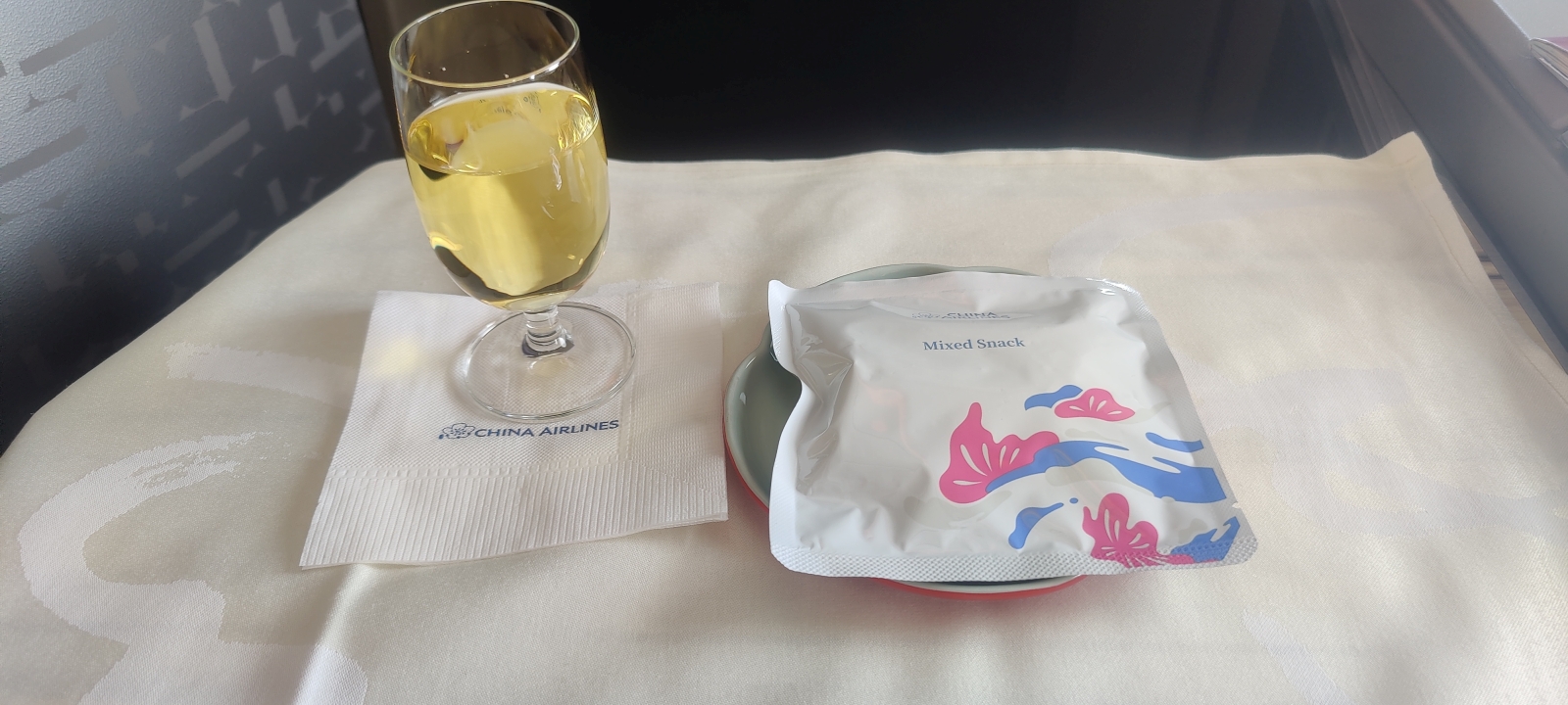 08TPE-NRT.jpg