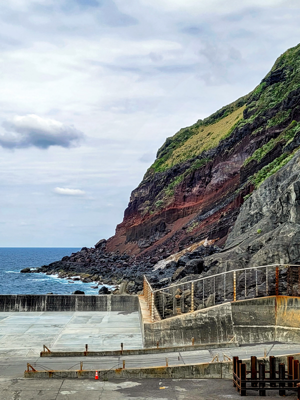 aogashima-portx600.jpg