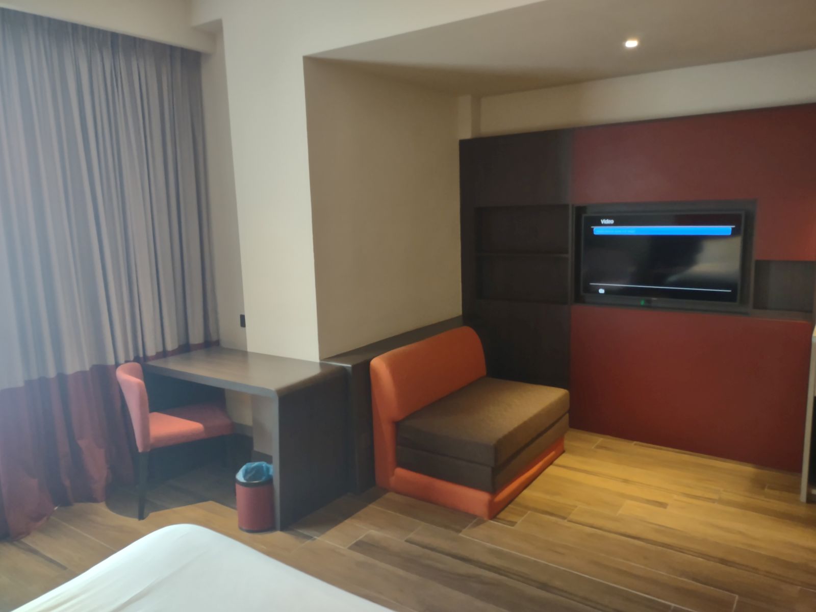 ibis2.jpg