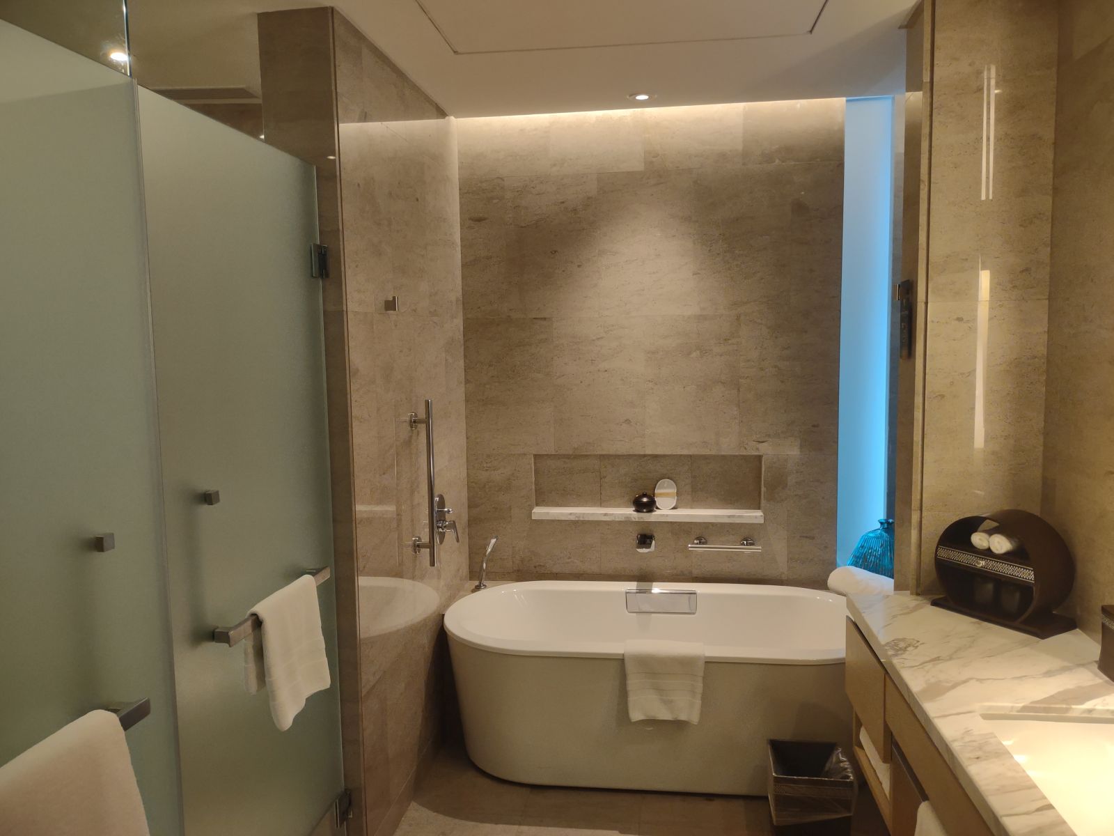sofitel4.jpg