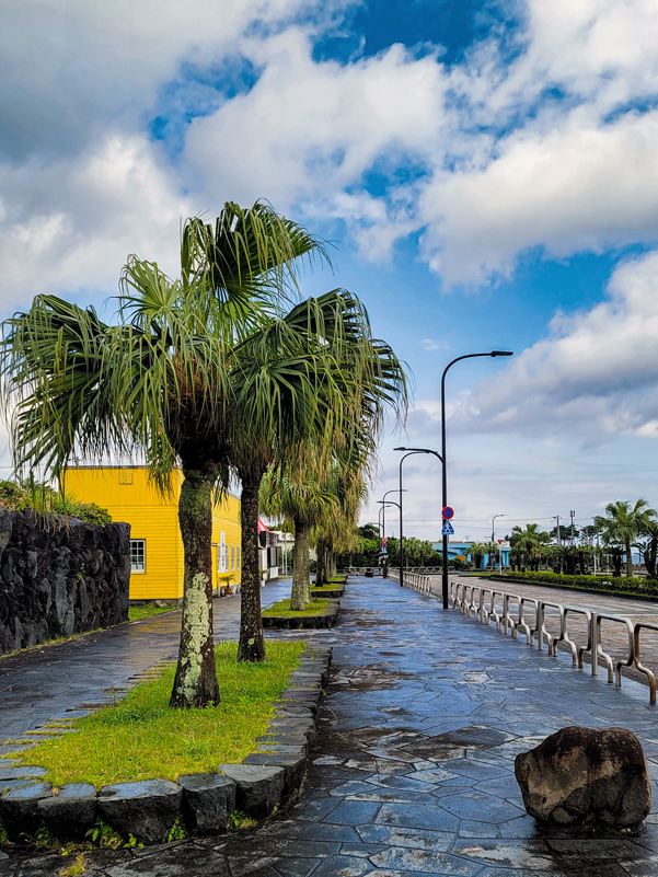 street-hotelx600.jpg