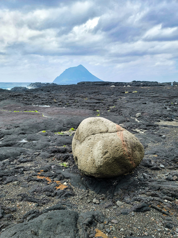 lava-field2x600.jpg