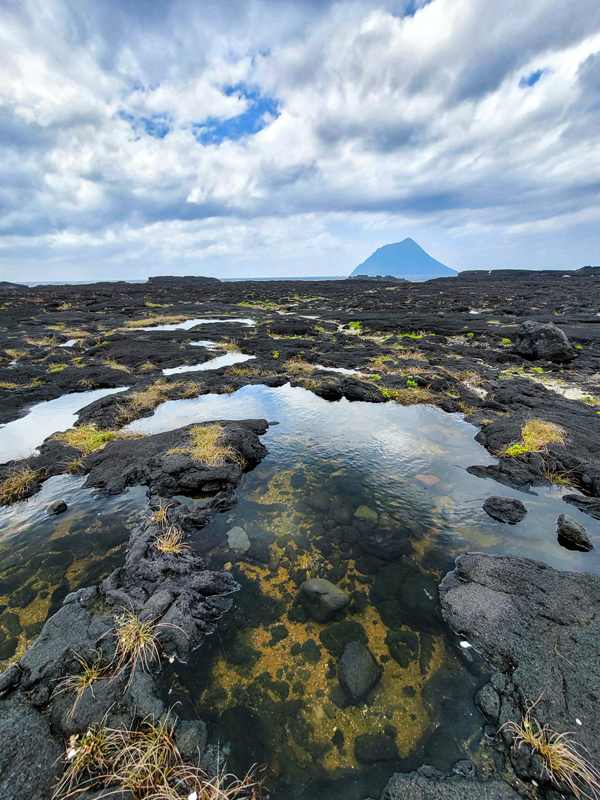 lava-field3x600.jpg