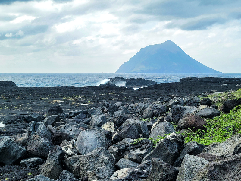 lava-field8x800.jpg