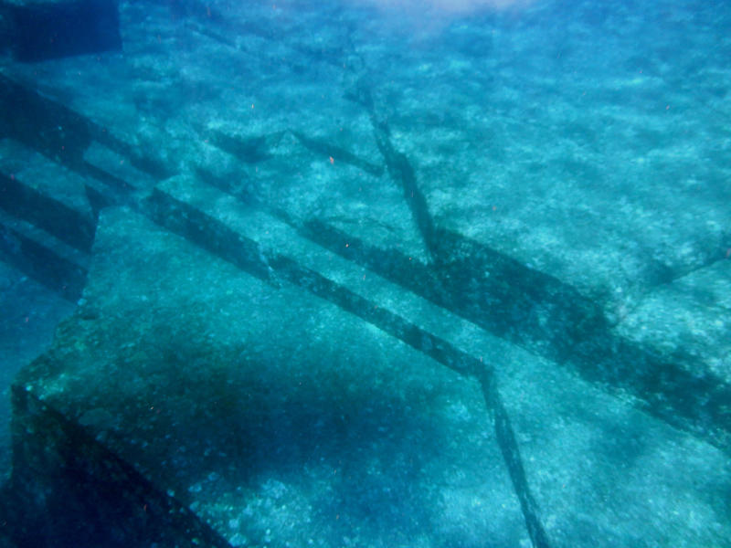 underwater-monument2x800.jpg