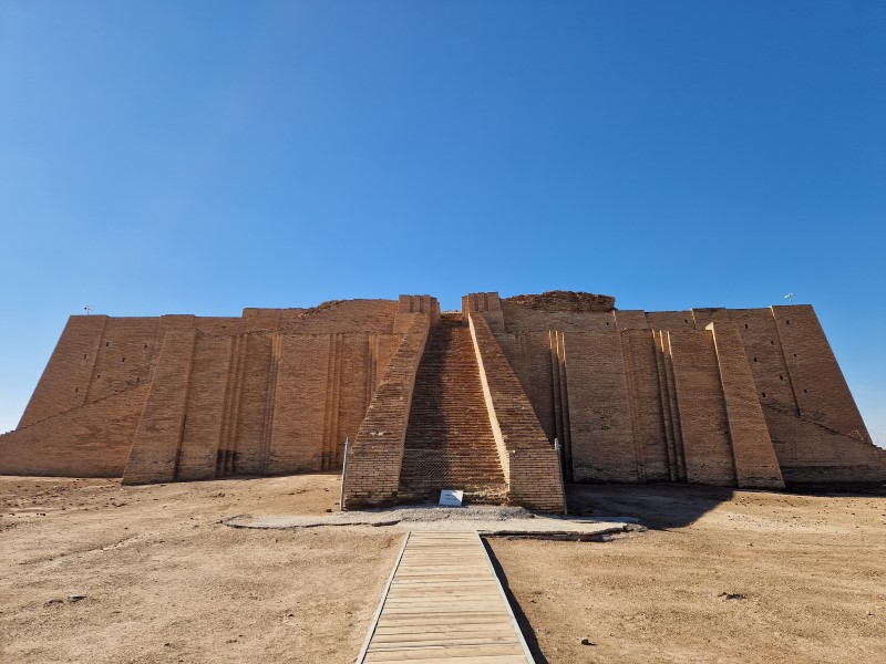 05_002_Ur_Ziggurat.jpg