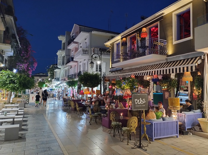 8-Zante_Town_noc.jpg