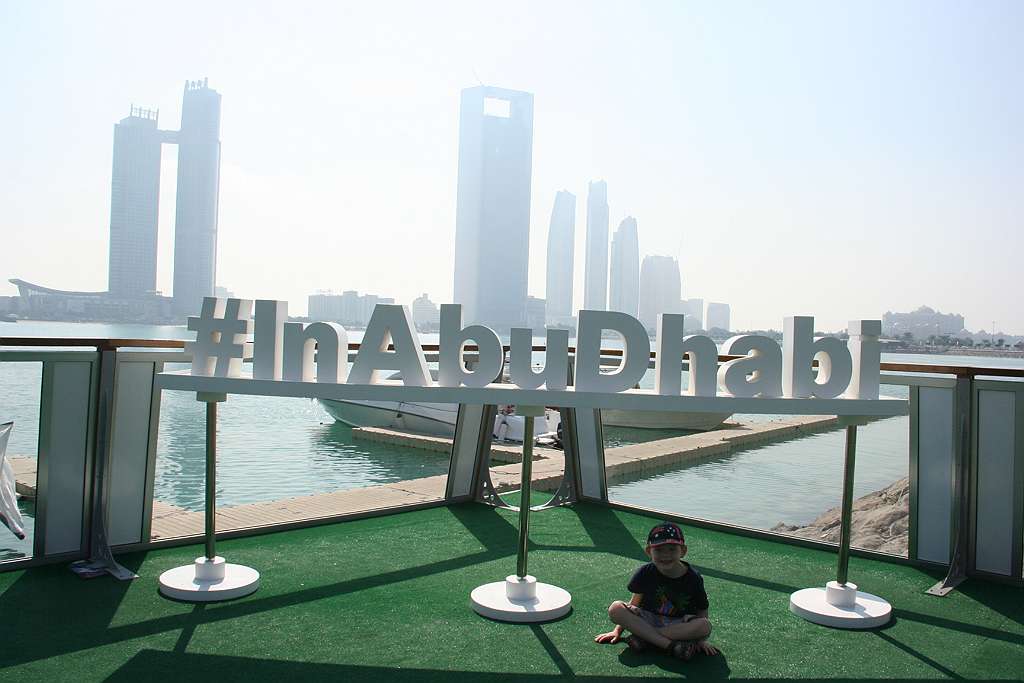 Abu Dhabi_Marina (2).jpg