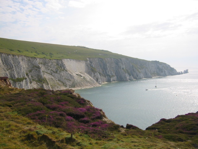 Isle_of_Wight_coastline.jpg