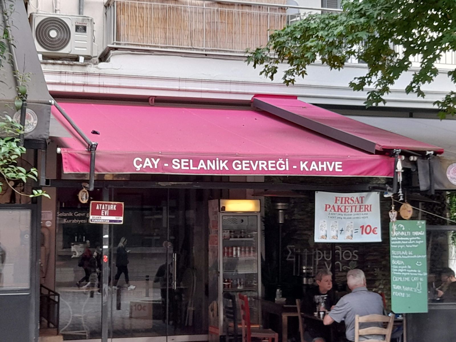 obok_Ataturk_Evi.jpg