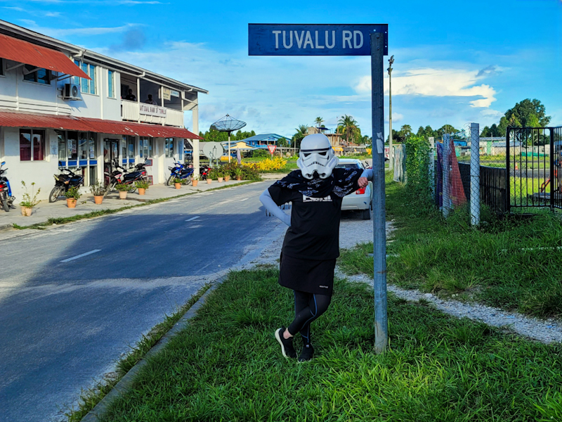 tuvalu road.jpg