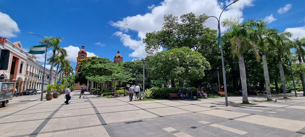 Plaza Metropolitana 24 de Septiembre.jpg