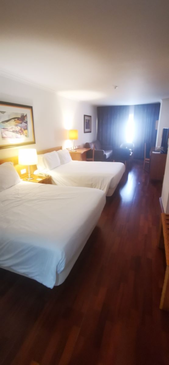 Radisson BLU Lizbona, Portugalia - POKÓJ.jpg