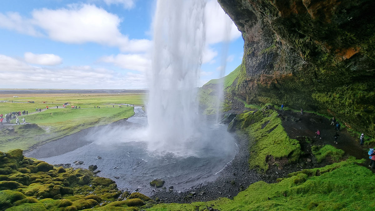 055-Seljalandsfoss.jpg