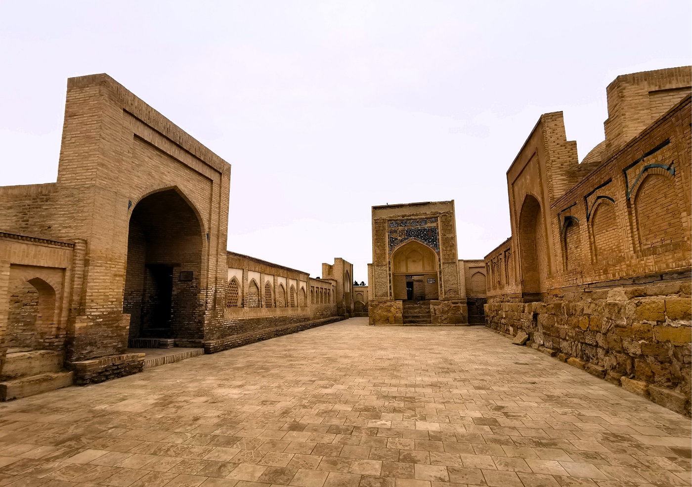 Chor Bakr mauzolea.jpg