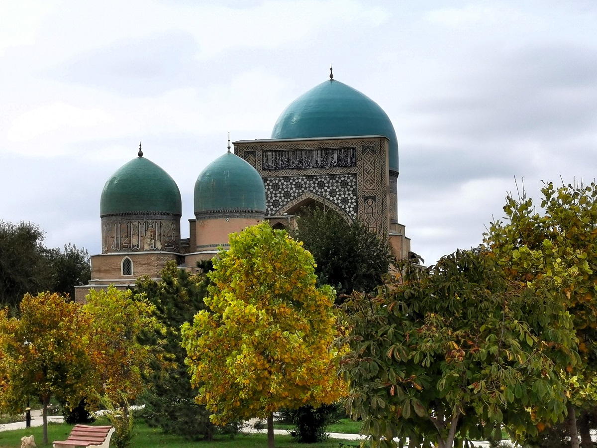 Meczet Kok- Gumbaz i Mauzolea Dorut Tilwat.jpg