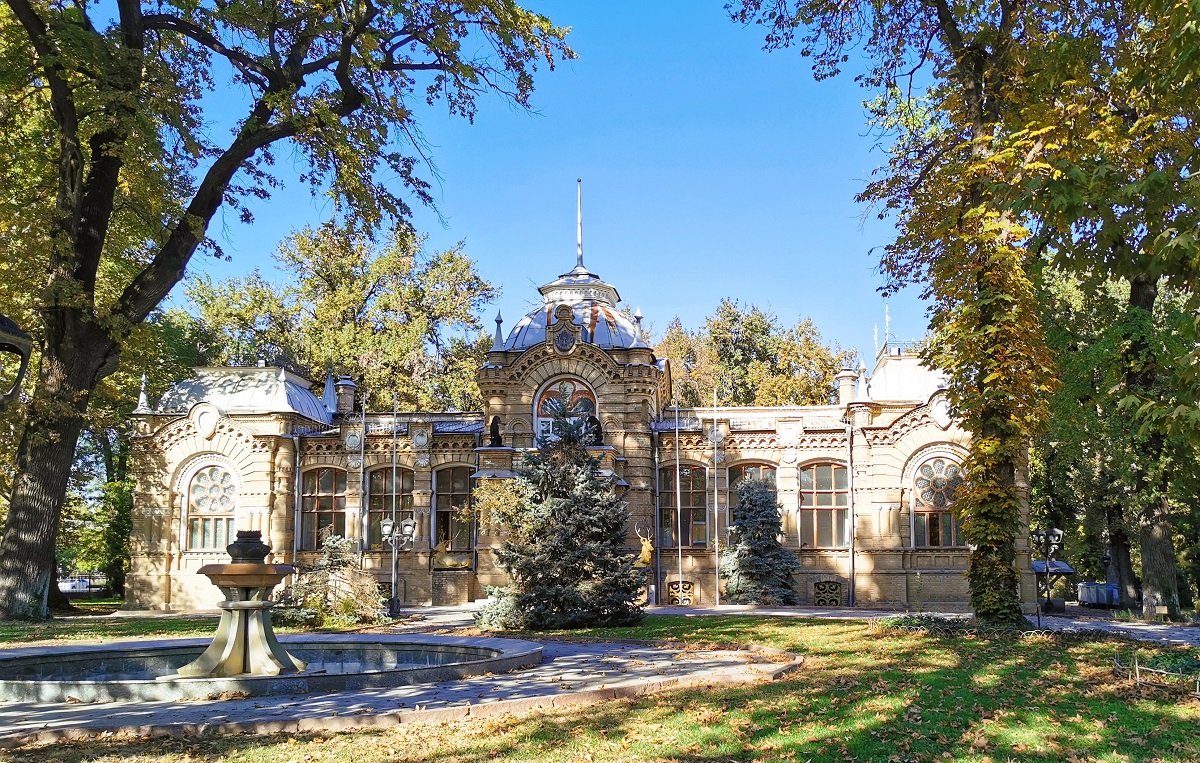 Pałac Romanowa.jpg