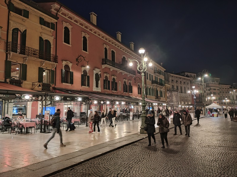 1-Verona.jpg