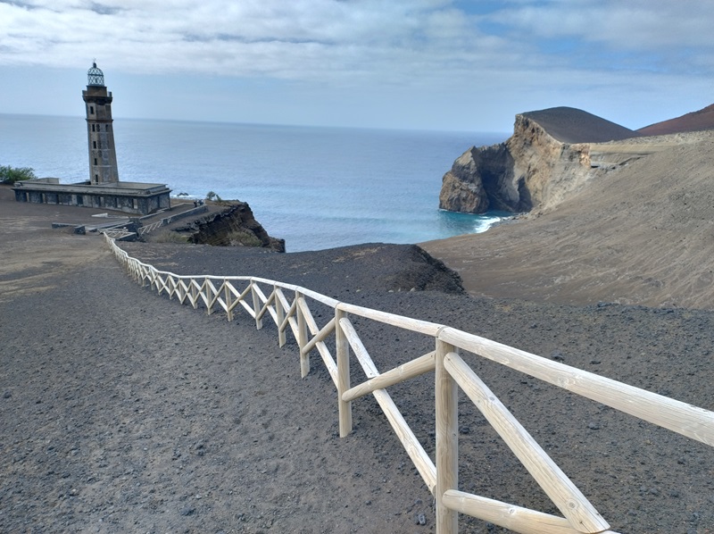 3-Faial_Casal_do_Vulcão.jpg