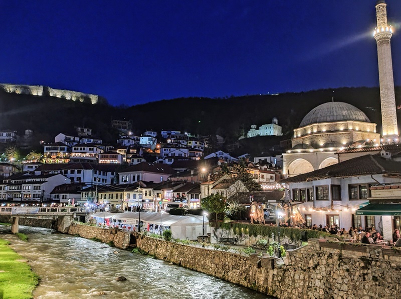 5-Prizren_wieczor.jpg