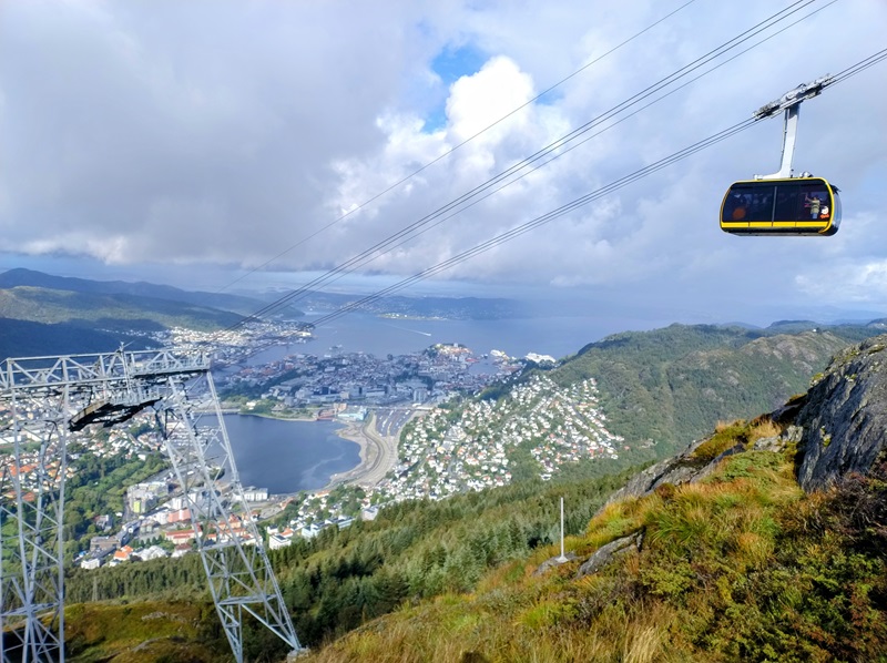 8-Bergen.jpg