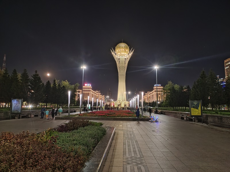 10-Astana_noc_powrot.jpg