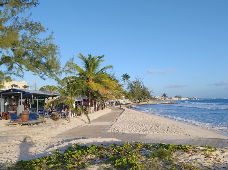 15-Barbados_Hastings_bar.jpg