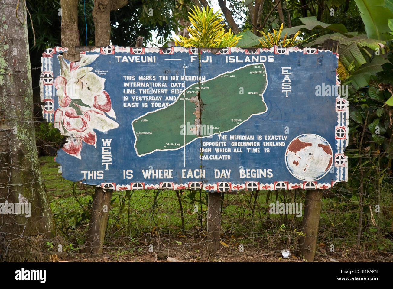 international-date-line-sign-taveuni-fiji-B1PAPN.jpg
