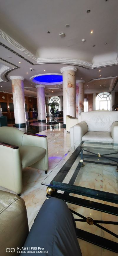 Radisson BLU Muscat - LOBBY.jpg