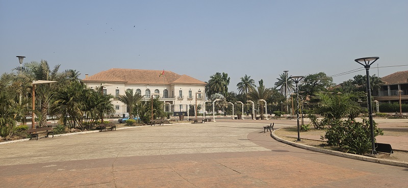 Bissau6_PalacioDaRepublica.jpg