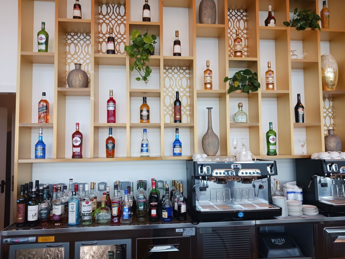 bar.jpg