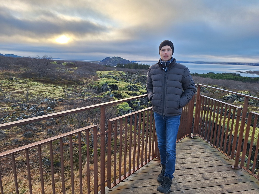 14-Hrafnagjá_Observation_Deck.jpg